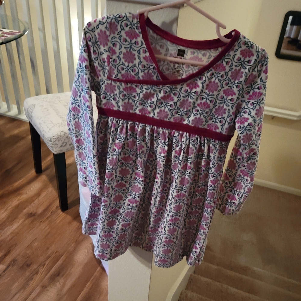 EXCELLENT CONDITION!! TODDLER GIRL LONG SLEEVE DRESS